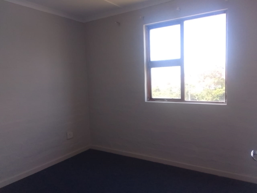 To Let 2 Bedroom Property for Rent in Amalinda Eastern Cape